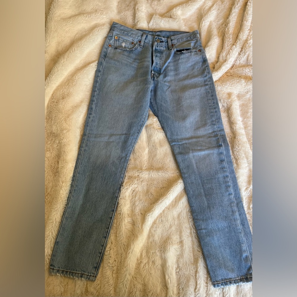 EUC Levi’s 501S 100% cotton 28 x 28